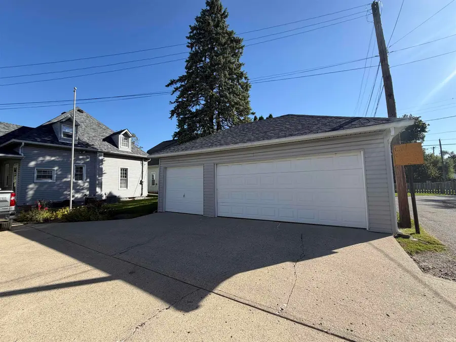 2107 Plum Street, New Castle, IN 47362 - #3