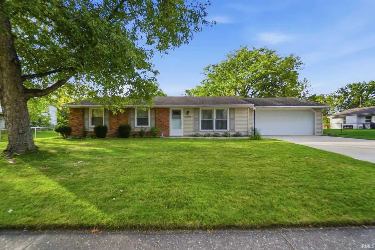 4916 Greenfield Drive, Fort Wayne, IN 46835 - #1