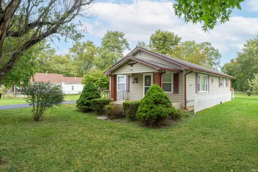 1504 E 22nd Street, Muncie, IN 47302 - #3