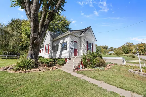 404 N Walnut Street, Huntingburg, IN 47542