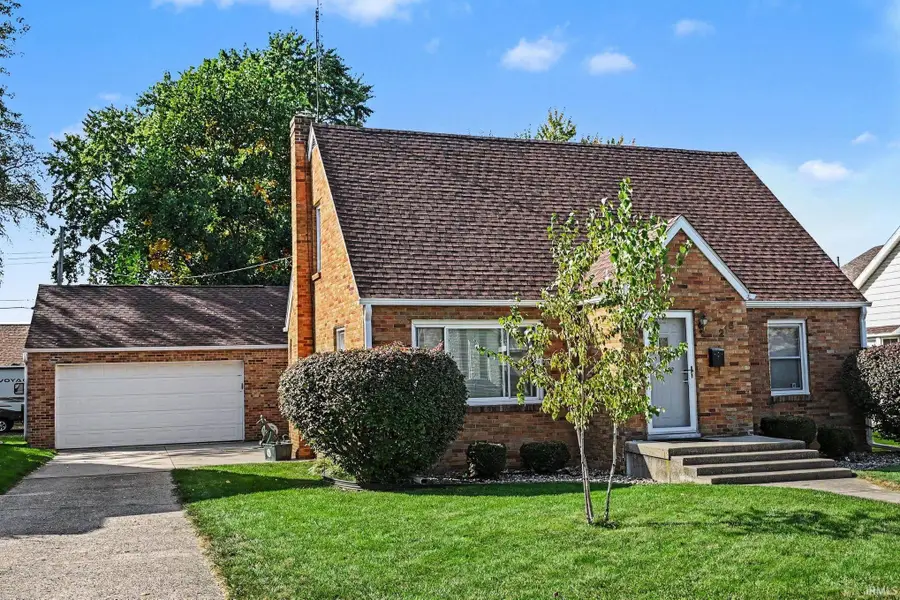 215 N Maryland Street, Bremen, IN 46506 - #3
