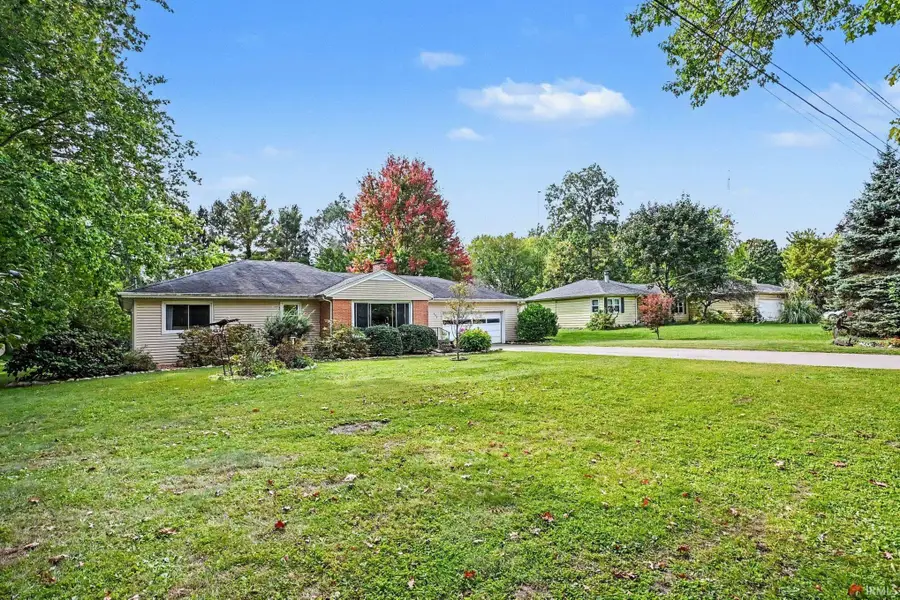 202 E Tyner Drive, Warsaw, IN 46580 - #3