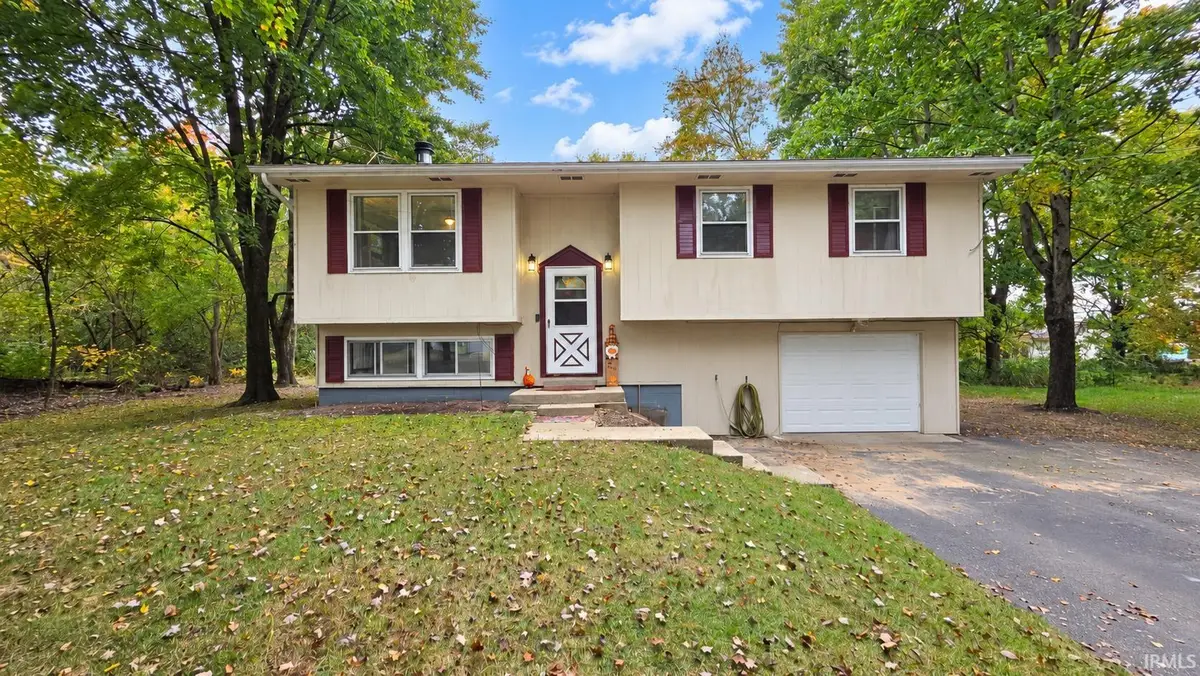 10525 E 900 N Road, Walkerton, IN 46574 - #1