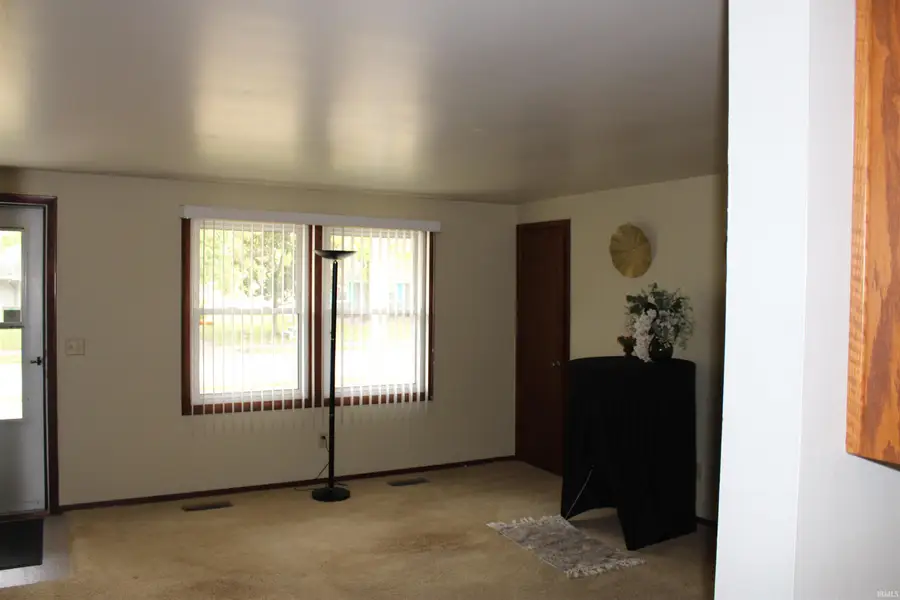 4721 Dutchess Lane, Fort Wayne, IN 46835 - #3