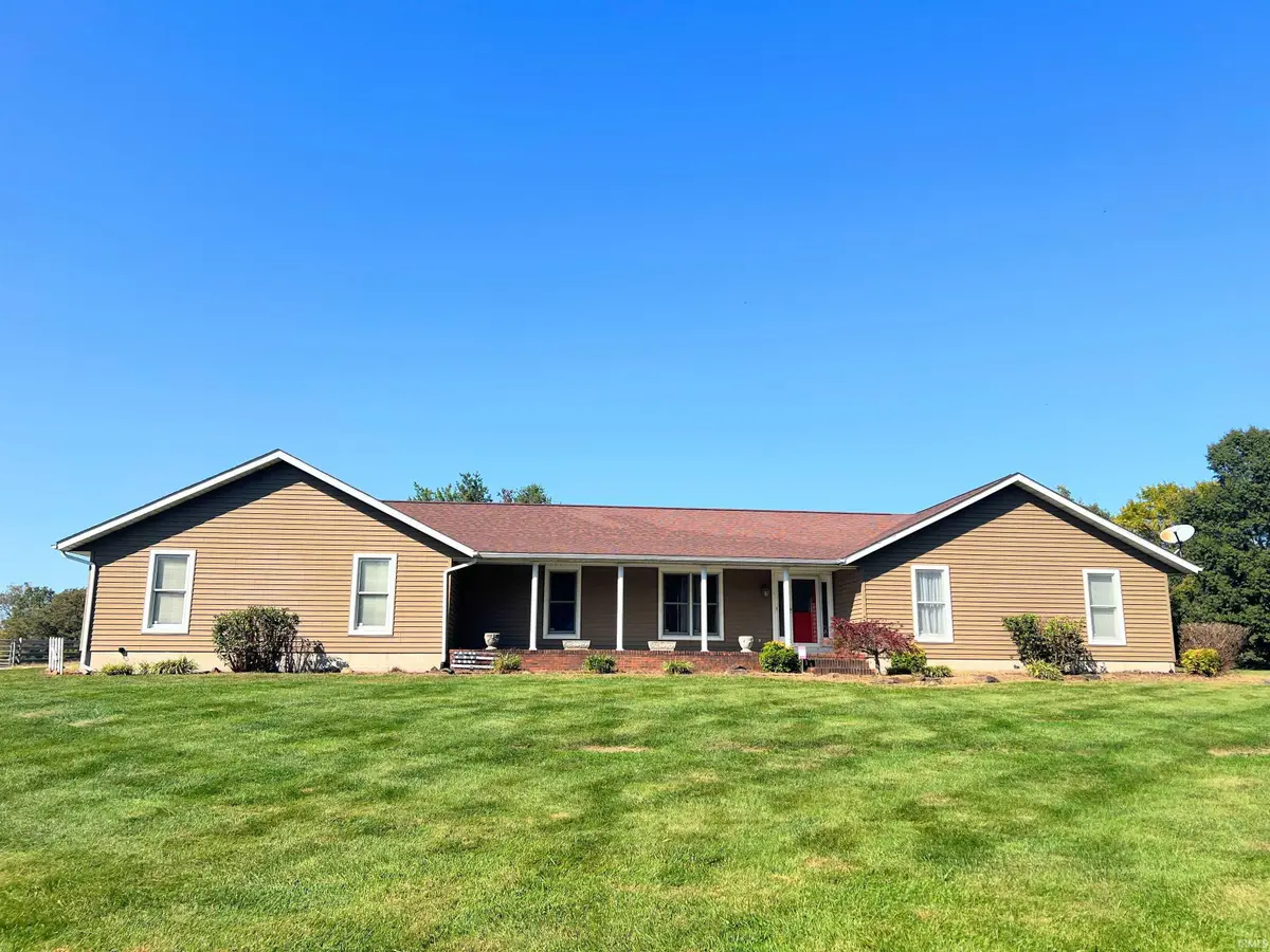 560 E 150 N Road, Washington, IN 47501 - #1