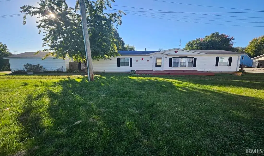 559 E Jefferson Street, Frankfort, IN 46041 - #1