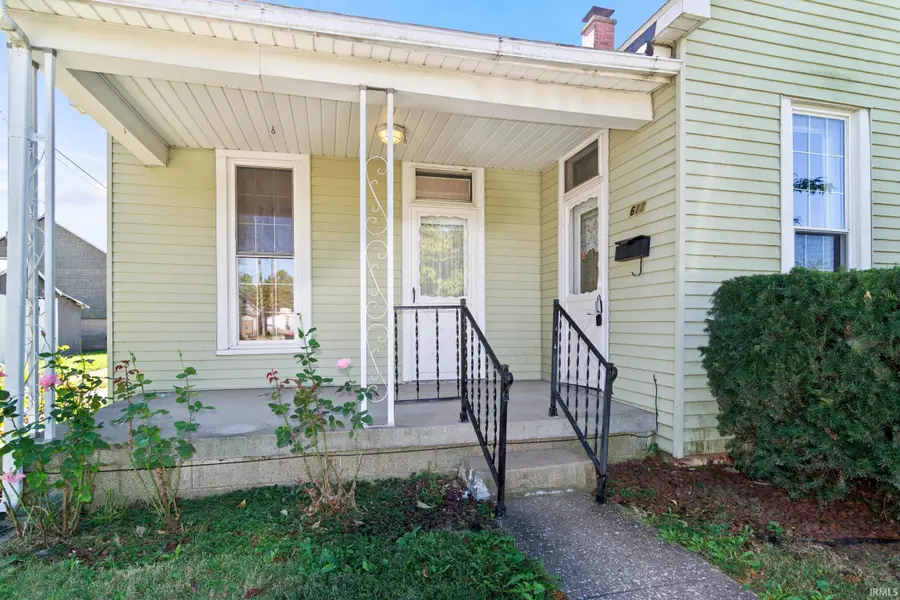 618 W 3rd Street, Mount Vernon, IN 47620 - #2