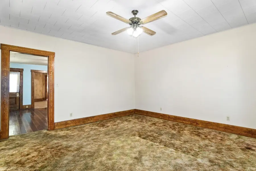618 W 3rd Street, Mount Vernon, IN 47620 - #3
