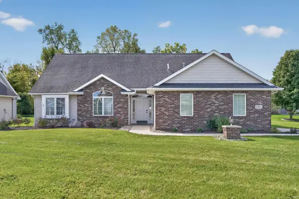 1906 Kelleys Landing, Fort Wayne, IN 46825
