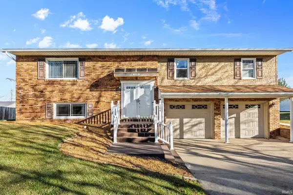 104 E 22nd Street, Huntingburg, IN 47542