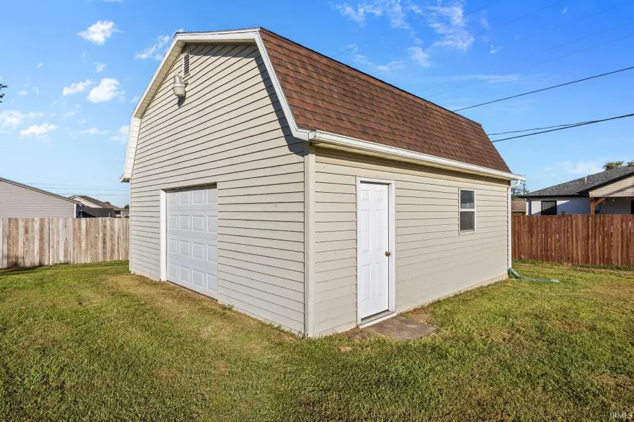 104 E 22nd Street, Huntingburg, IN 47542 - #2