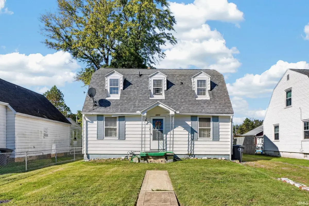 1211 S Evans Avenue, Evansville, IN 47713 - #1
