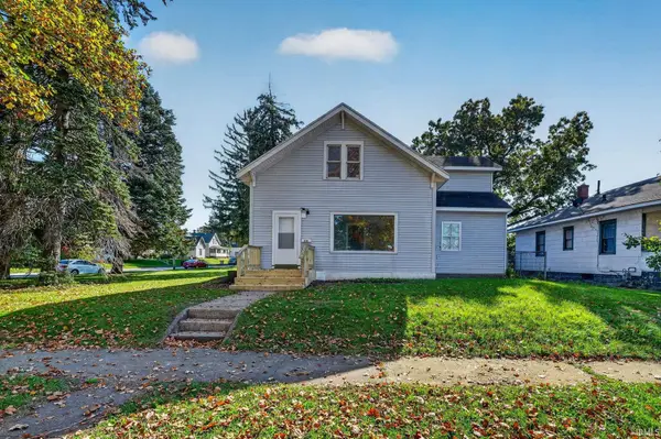 910 W Calvert Street, South Bend, IN 46613