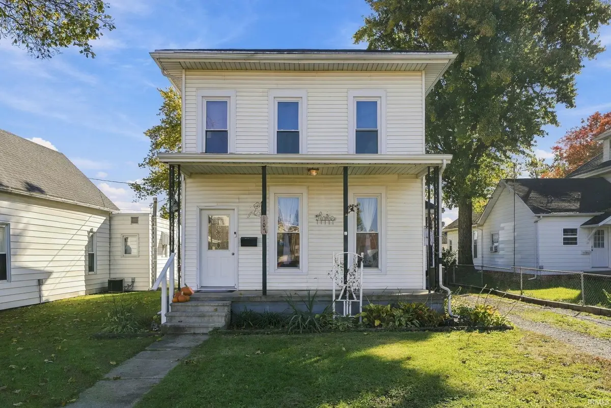 107 W Ellsworth Street, Columbia City, IN 46725 - #1