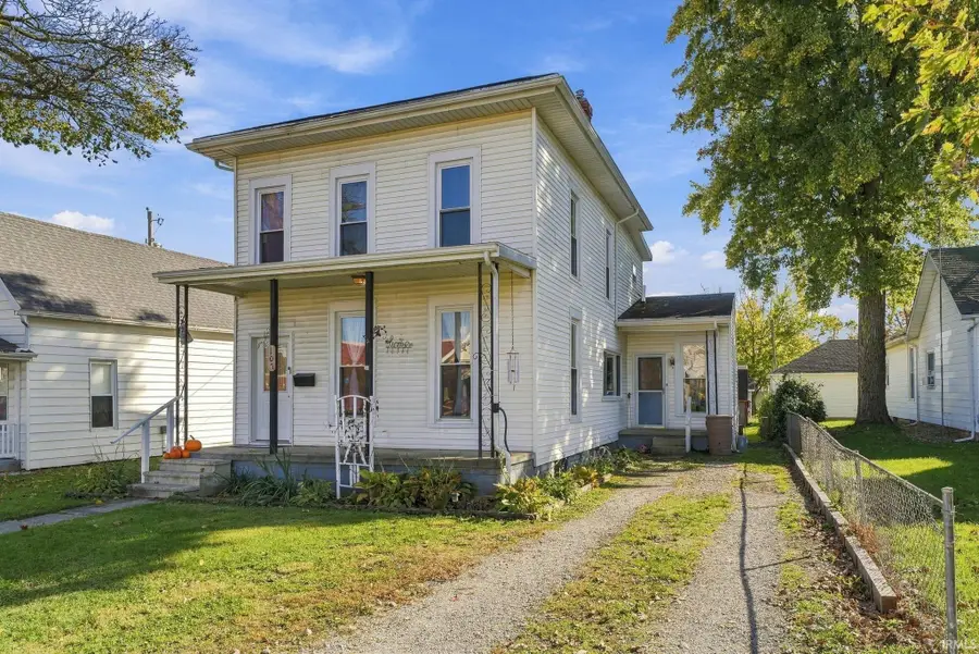 107 W Ellsworth Street, Columbia City, IN 46725 - #2