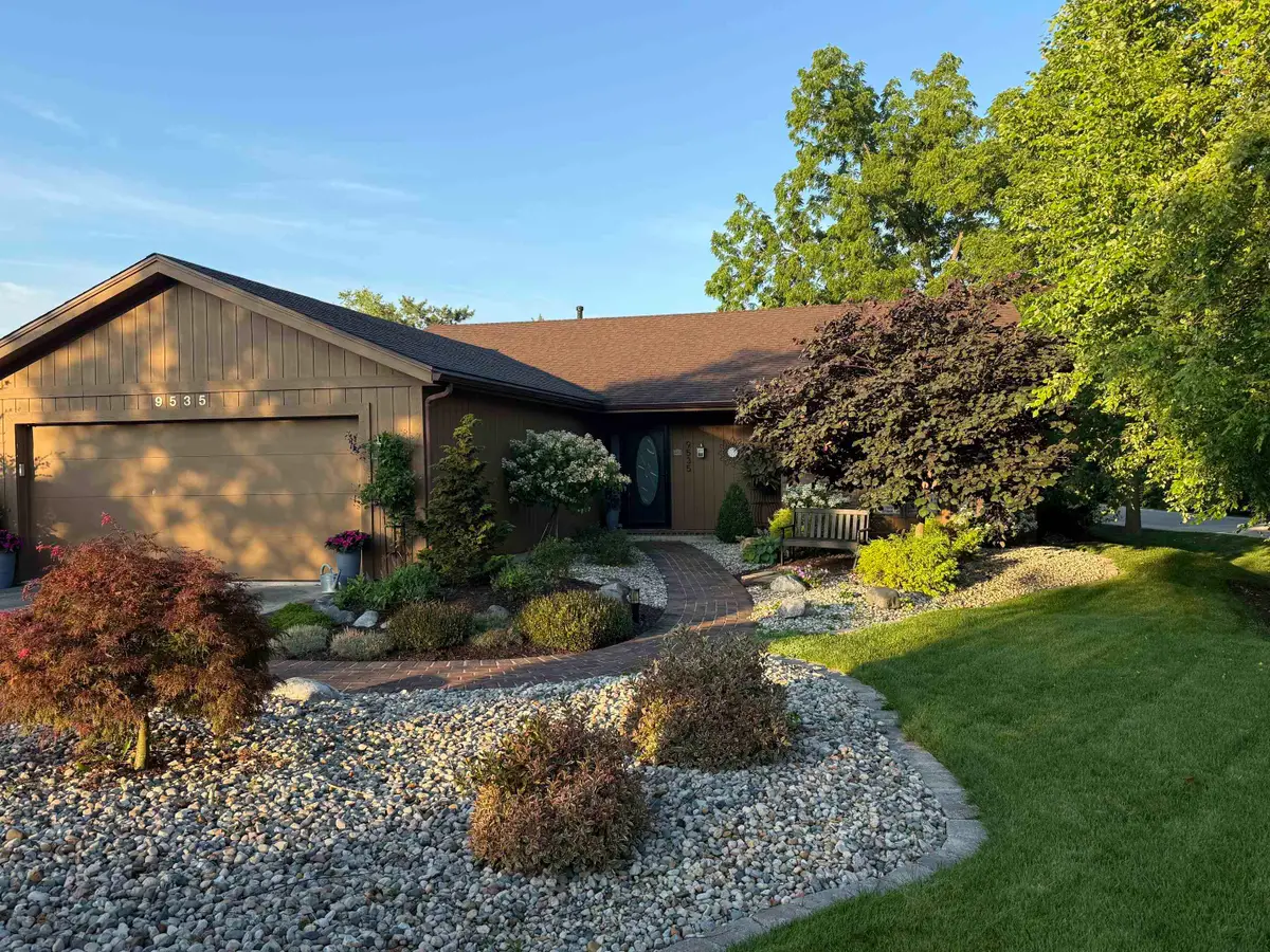 9535 Camberwell Drive, Fort Wayne, IN 46804 - #1