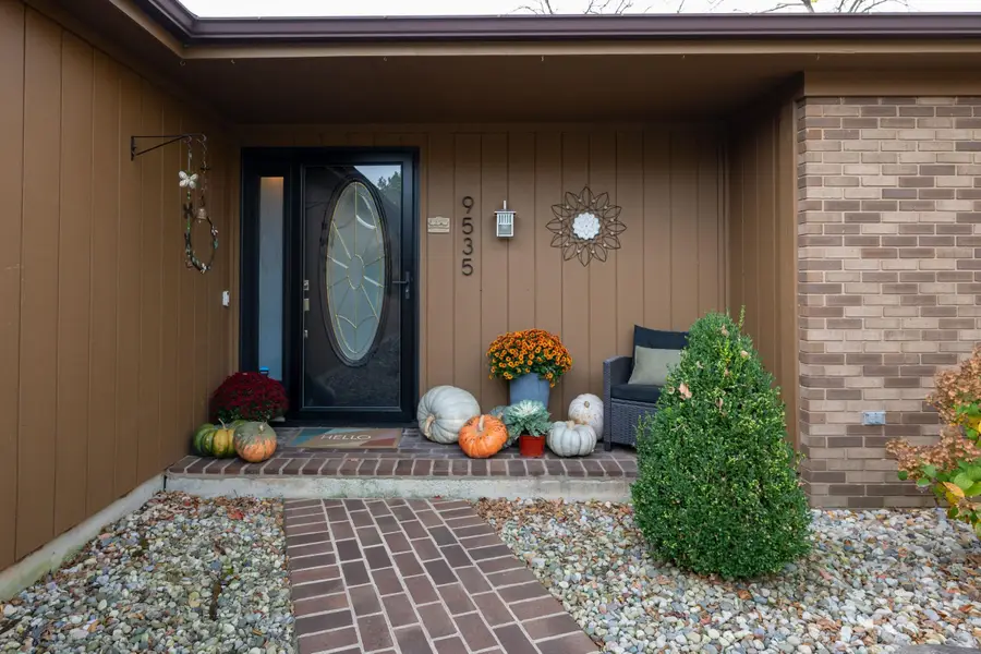 9535 Camberwell Drive, Fort Wayne, IN 46804 - #3