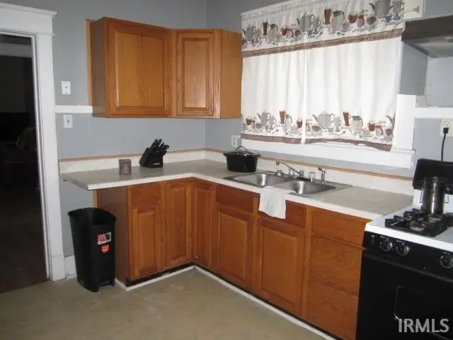 1441 W Franklin Street, Elkhart, IN 46516 - #2