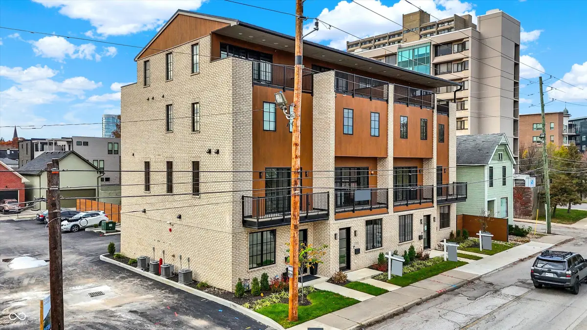 527 E North Street, Indianapolis, IN 46204 - Image #1