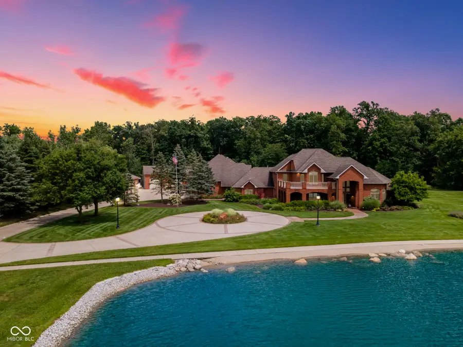 16702 N Tonkel Road, Leo, IN 46765 - Image #2