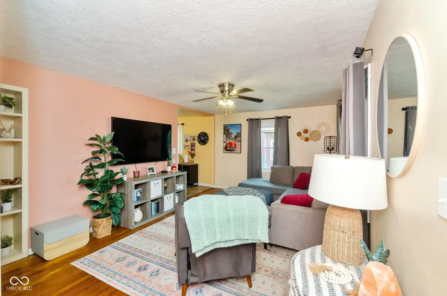 525 Park Avenue, Greenwood, IN 46143 - #2