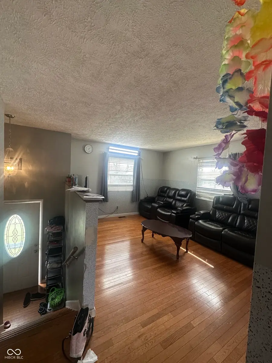 4930 Candy Spots Drive, Indianapolis, IN 46237 - Image #2