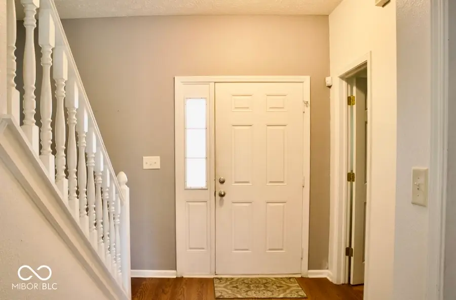 1831 Brook Crossing Way, Indianapolis, IN 46229 - Image #3