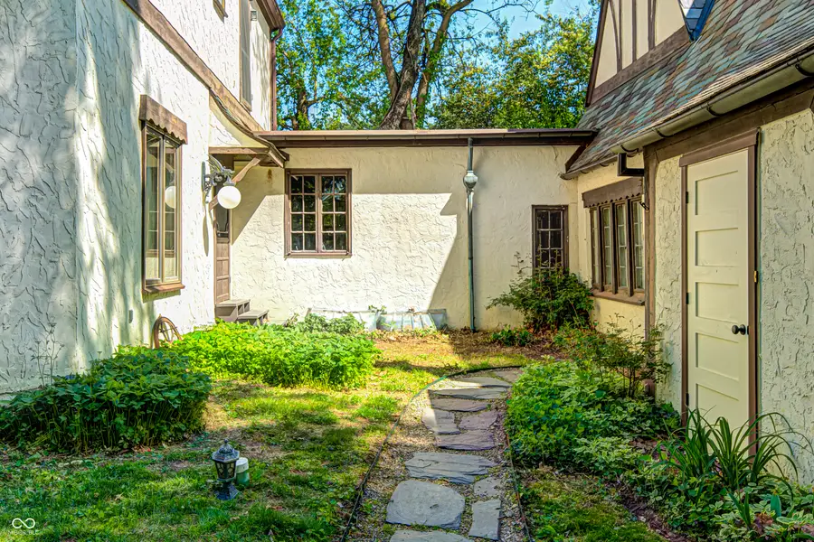 4302 Kessler Blvd N Drive, Indianapolis, IN 46228 - Image #2