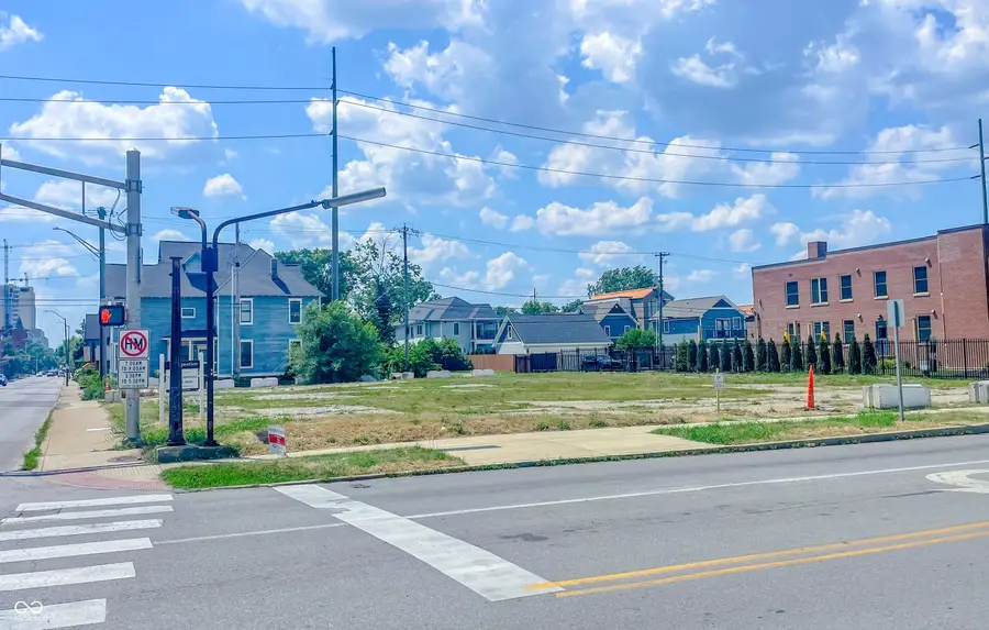 426 E 16th Street, Indianapolis, IN 46202 - #2