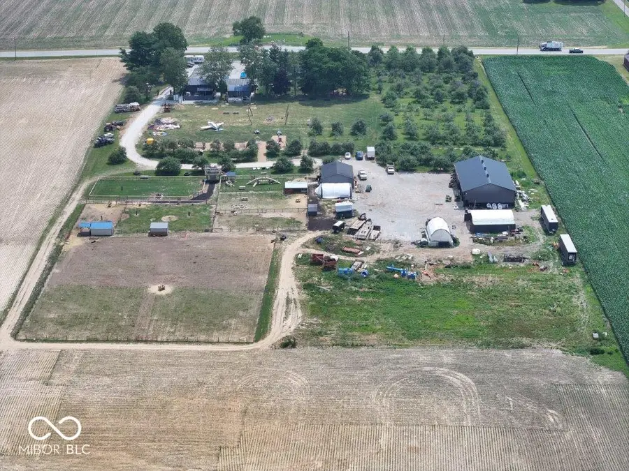 6397 S State Road 13, Pendleton, IN 46064 - #3