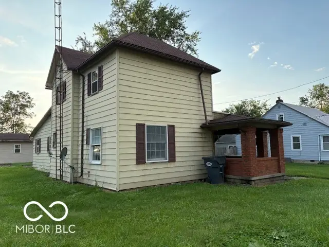 402 S Angle Street, Dunkirk, IN 47336 - #3