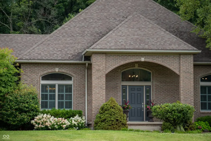 8660 W 300 S, Columbus, IN 47201 - Image #2