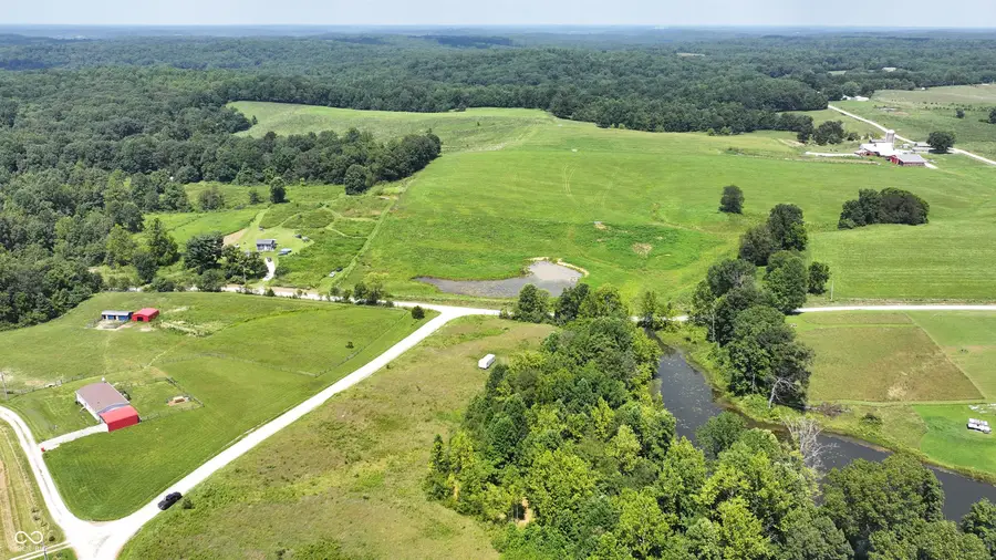 5746 N La Salle Estates Drive, Bloomfield, IN 47424 - #3