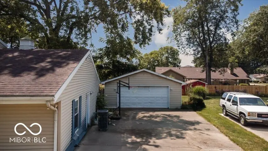 2213 W Audubon Drive, Muncie, IN 47304 - #2