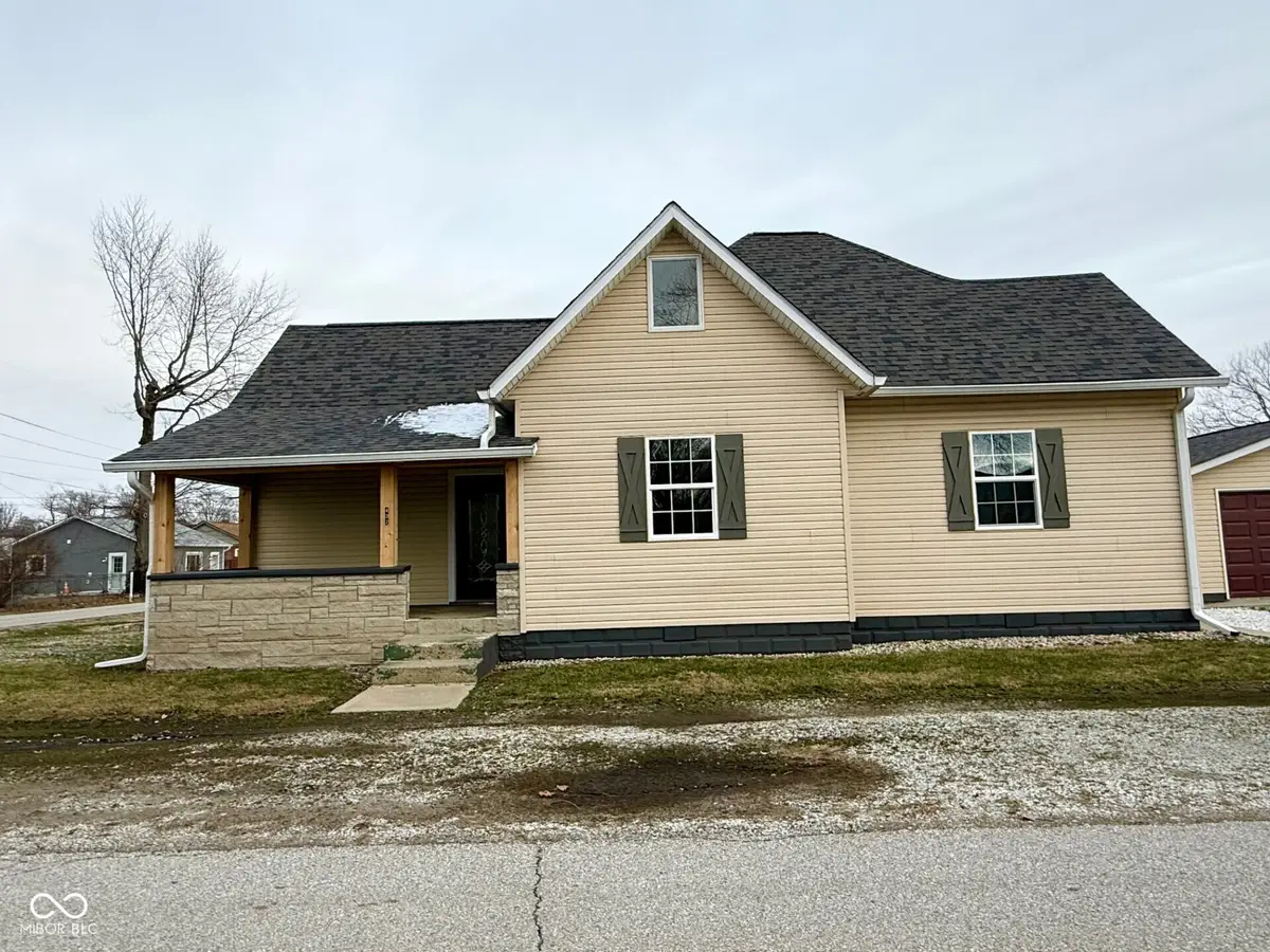 402 S Mulberry Street, Fairland, IN 46126 - Image #1
