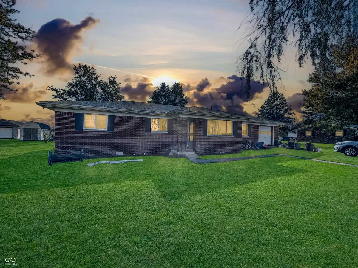 759 E 450 S, Shelbyville, IN 46176 - Image #1