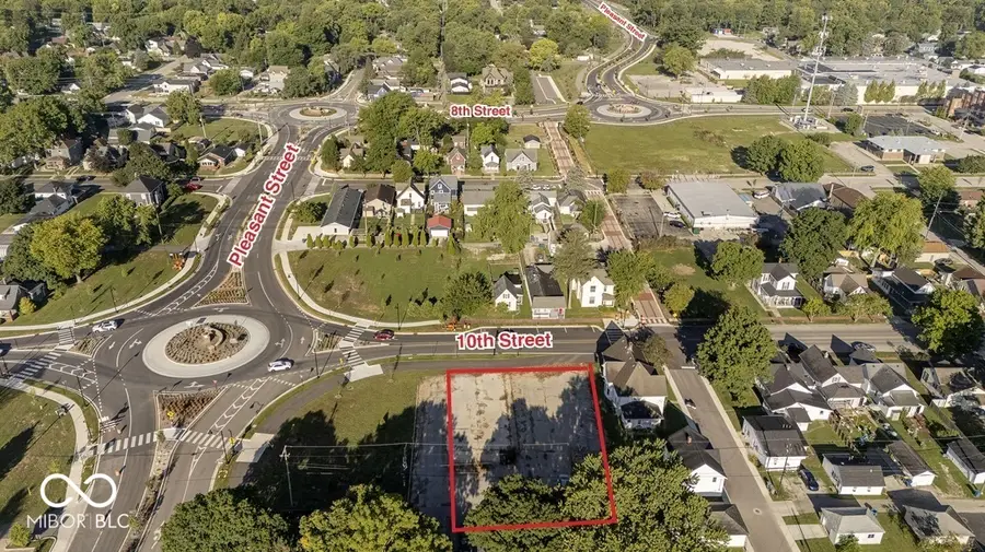 726 S 10th Street, Noblesville, IN 46060 - #3