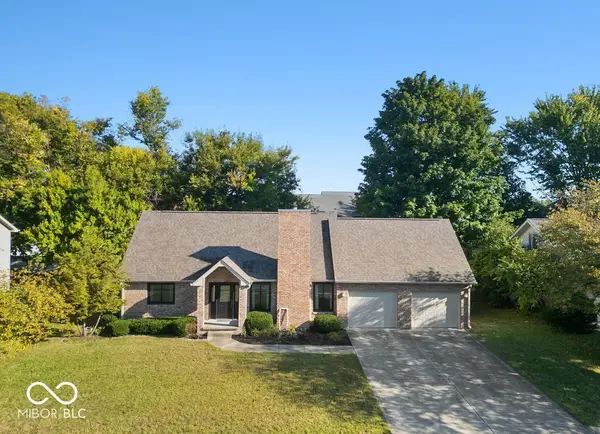 1966 Broadmoor Lane, Columbus, IN 47203