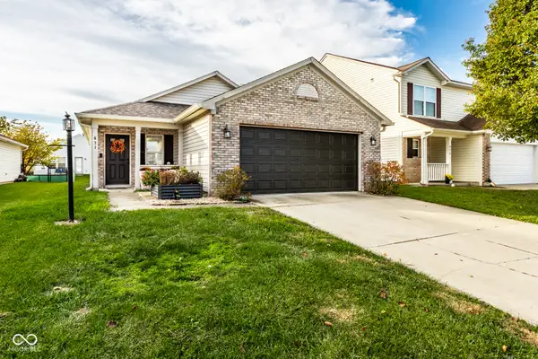 671 Day Break Drive, Greenwood, IN 46143