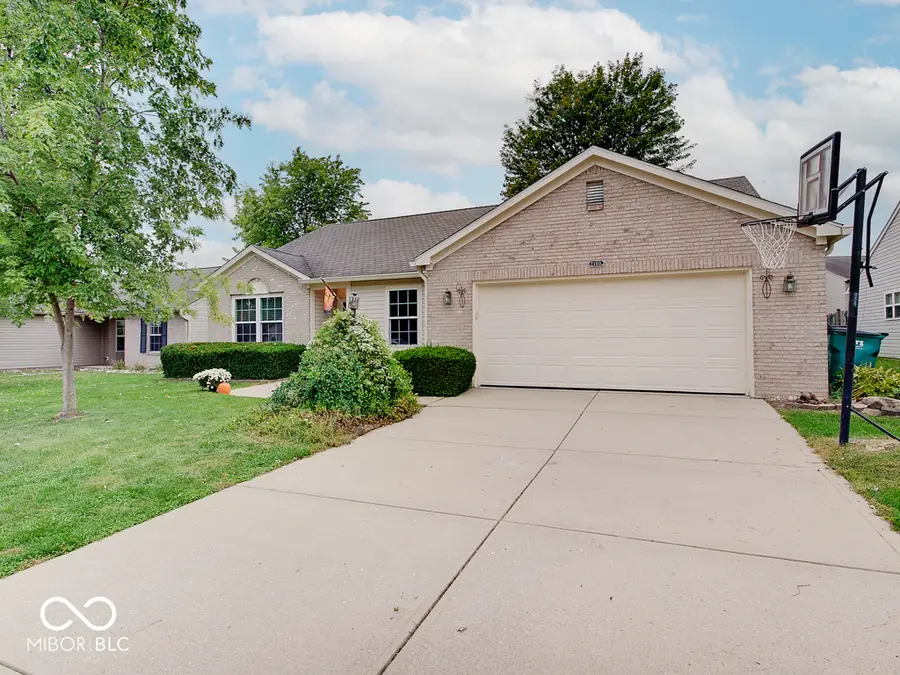 2160 Meadow Glen Boulevard, Franklin, IN 46131 - Image #3