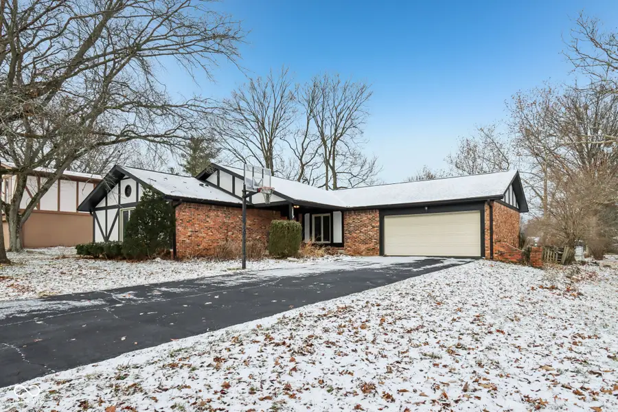 8402 Tanager Lane, Indianapolis, IN 46256 - Image #3