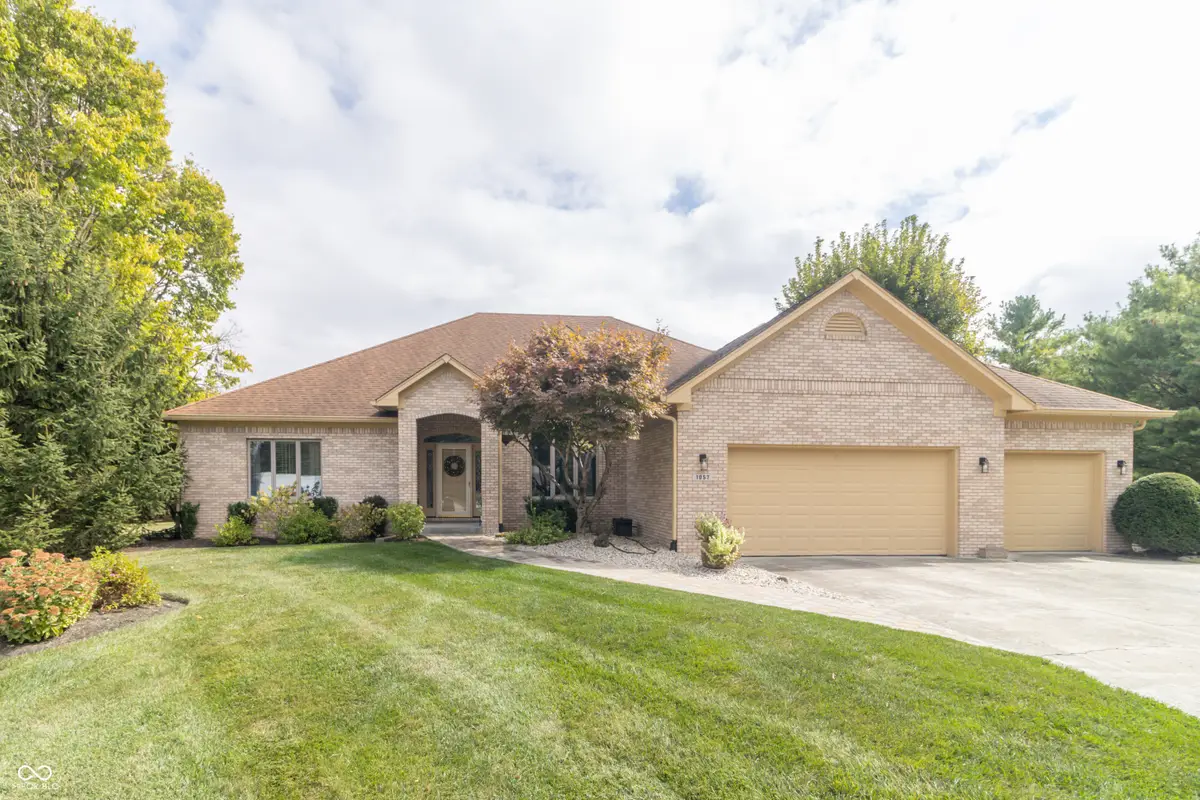 1057 N Cambridge Court, Greenfield, IN 46140 - #1