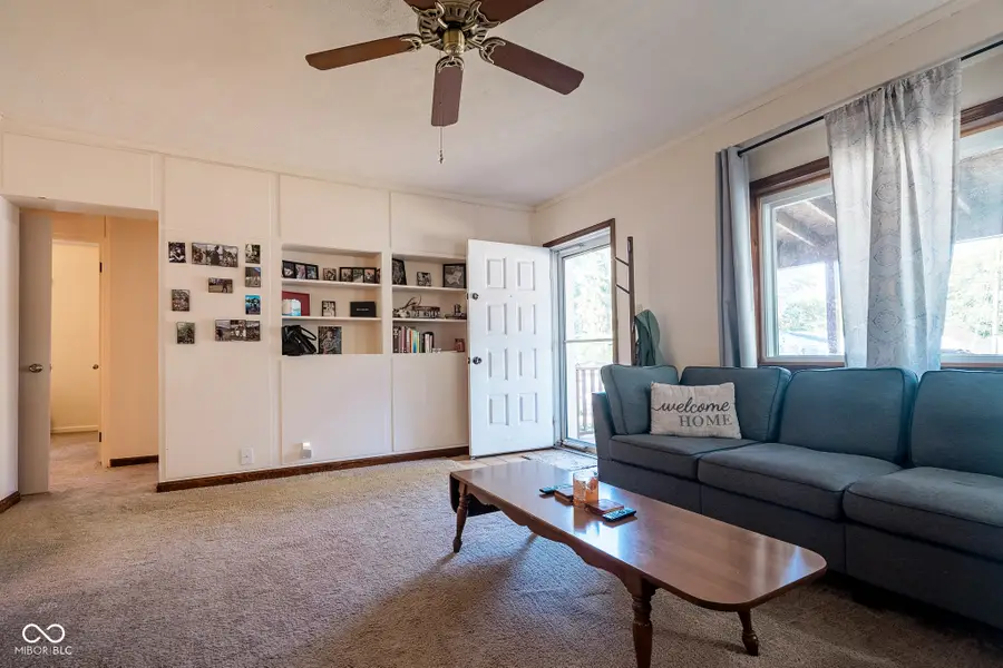 910 S Umbarger Road, Muncie, IN 47304 - Image #3