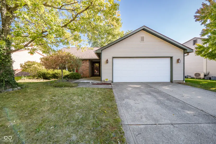 10126 Park Ridge Drive, Indianapolis, IN 46229 - Image #2