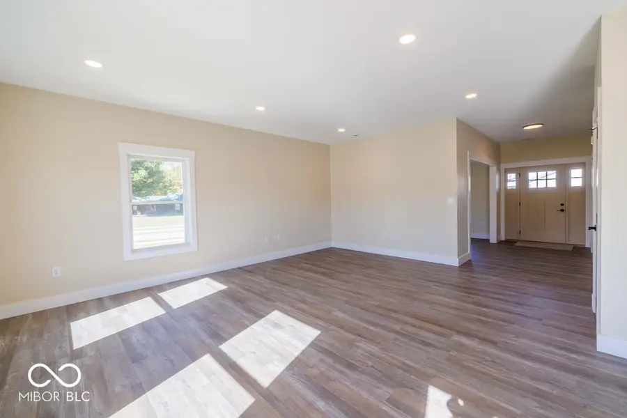 102 Pin Oak Road, Spencer, IN 47460 - Image #2