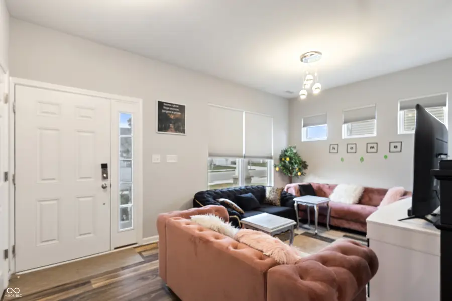 6926 Wheatley Road, Whitestown, IN 46075 - Image #2