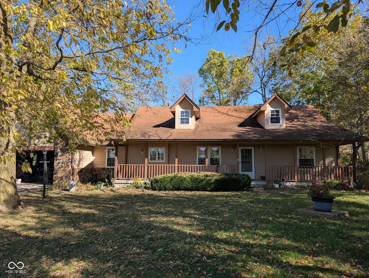 1602 W Plantation Row, Greenfield, IN 46140 - Image #1
