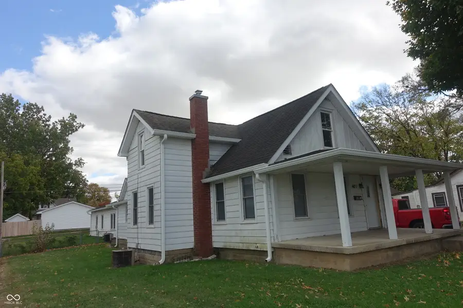 407 S Pleasant Street, Edinburgh, IN 46124 - Image #2