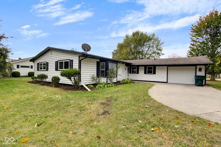 2001 W Woodmont Drive, Muncie, IN 47304 - Image #2