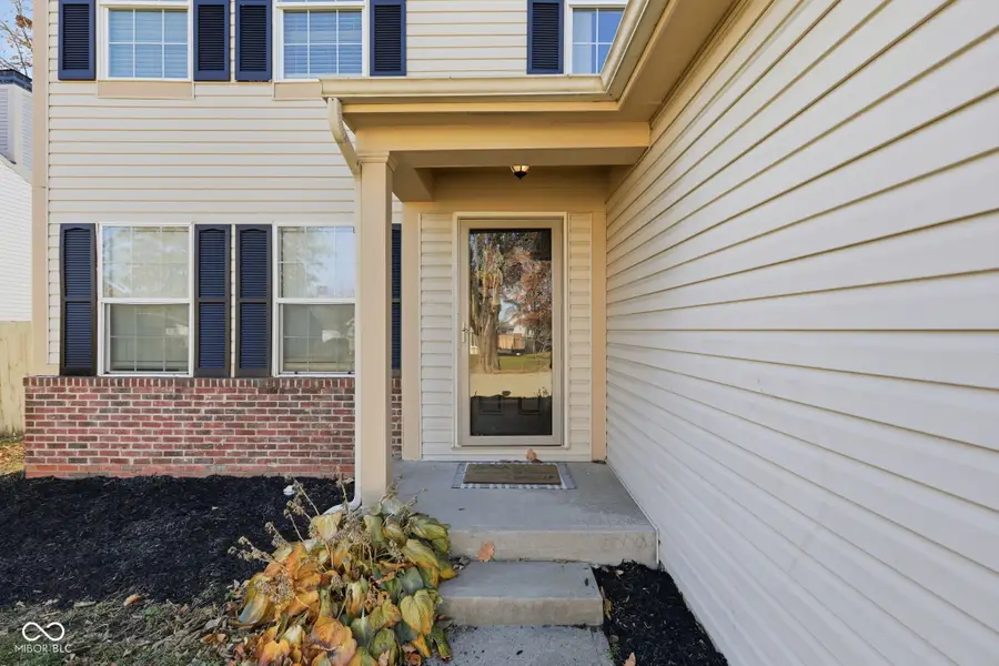12151 Bearsdale Drive, Indianapolis, IN 46235 - Image #2